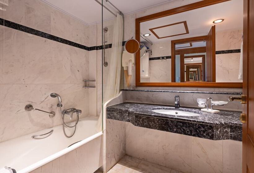 غرفة قياسية مطلّة علي الحديقة, Hydramis Palace Beach Resort