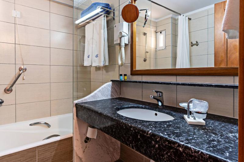 غرفة قياسية مطلّة علي البحر, Hydramis Palace Beach Resort