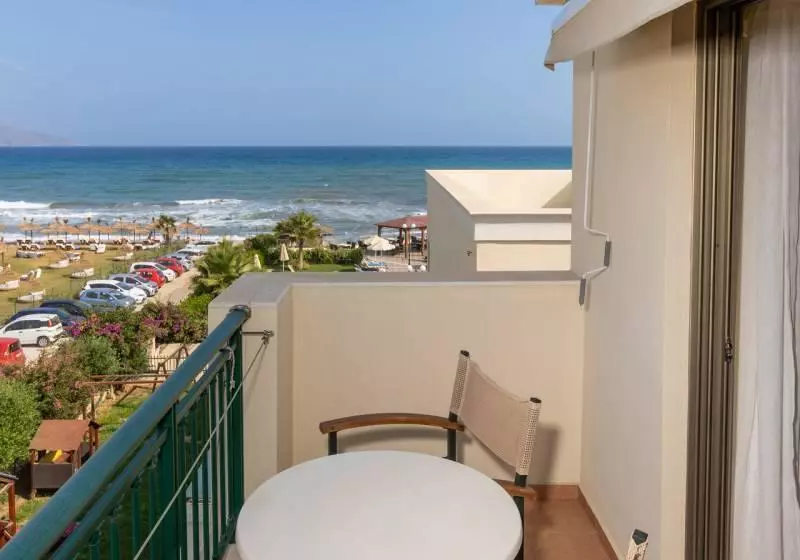 オーシャンビュースタンダードルーム, Hydramis Palace Beach Resort