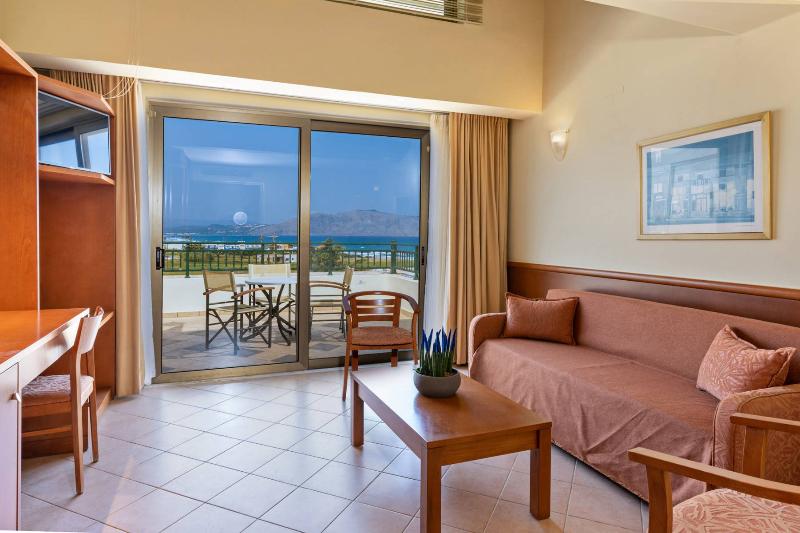 Семейный Номер, Hydramis Palace Beach Resort