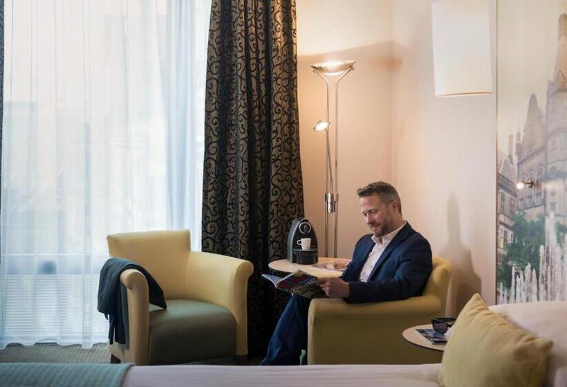 اتاق سوپریور با تخت بزرگ, Mercure Sheffield St Paul S Hotel & Spa