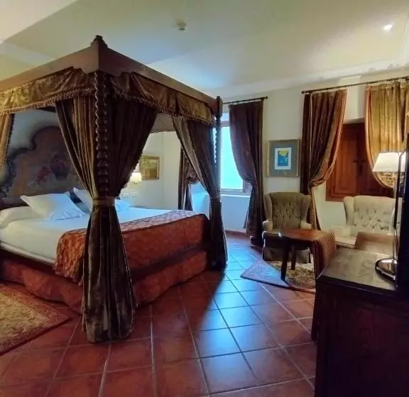 اتاق سوپریور, Parador De Santo Domingo Bernardo De Fresneda