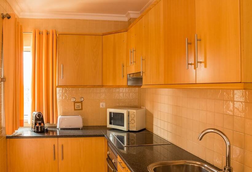 サイドオーシャンビューの２ベッドルームアパート, Pontalaia Apartamentos Turisticos