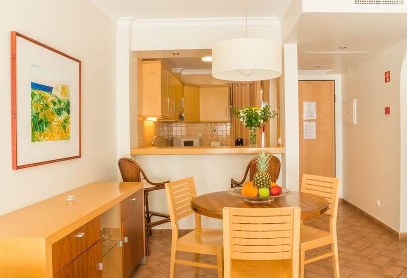 サイドオーシャンビューの２ベッドルームアパート, Pontalaia Apartamentos Turisticos