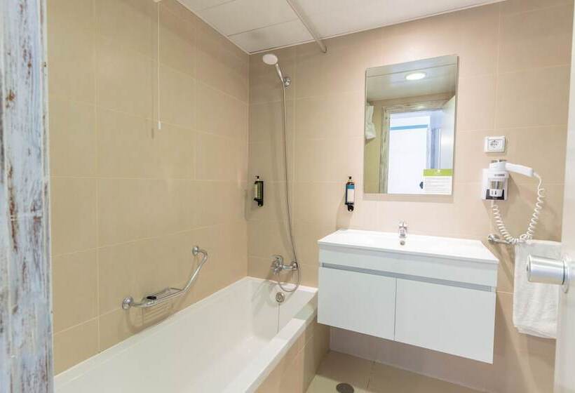 شقة غرفة واحدة مطلة على البحر, Vila Baleira Suites