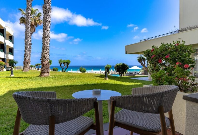 Апартаменты 1 Спальня Вид на Море, Vila Baleira Suites