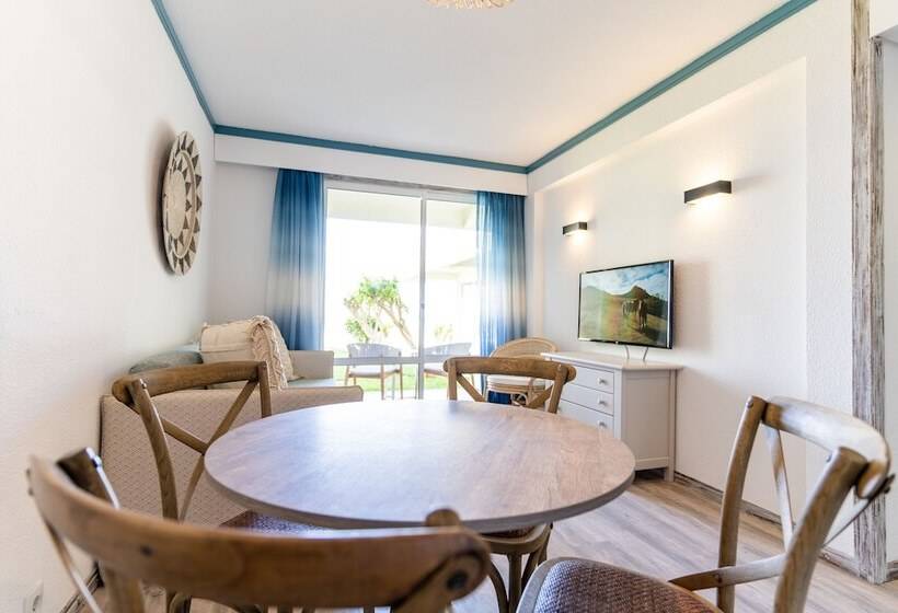 شقة غرفة واحدة مطلة على البحر, Vila Baleira Suites