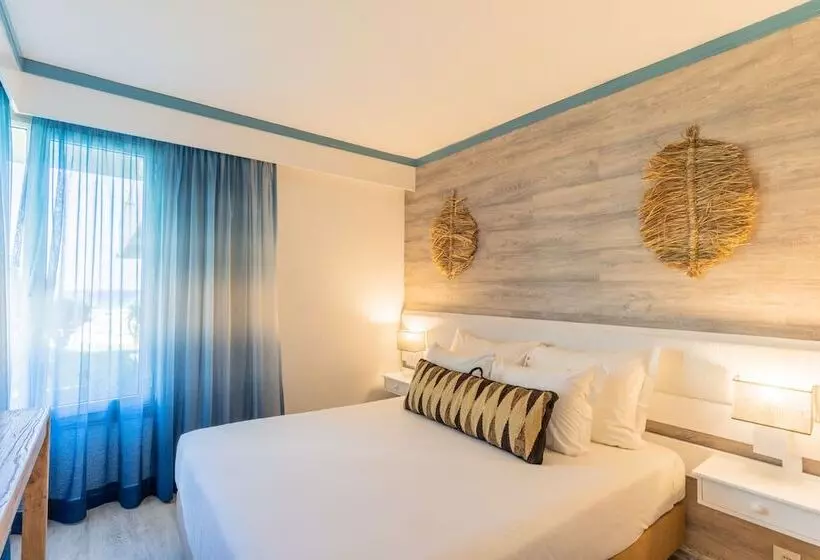 آپارتمان 1 خوابه با چشم‌انداز دریا, Vila Baleira Suites