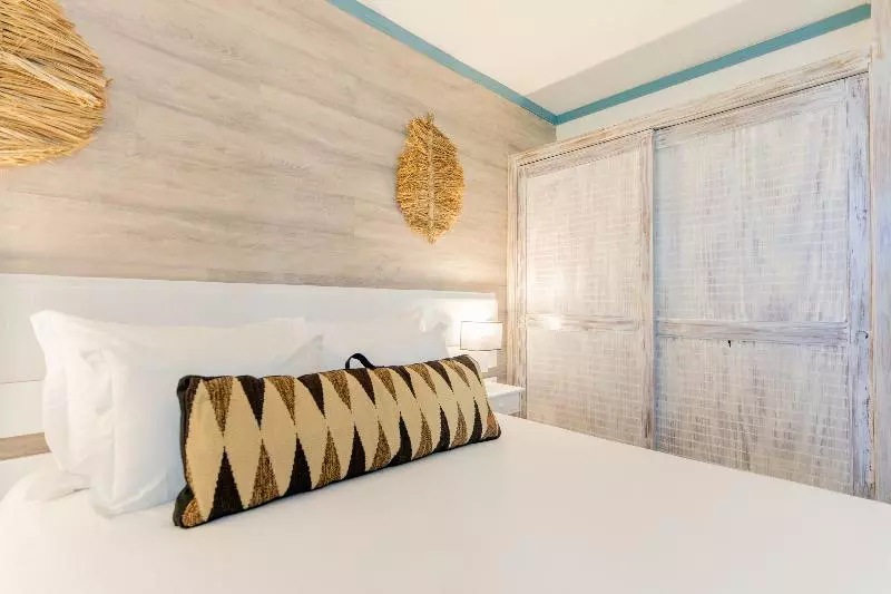 آپارتمان 1 خوابه با چشم‌انداز دریا, Vila Baleira Suites