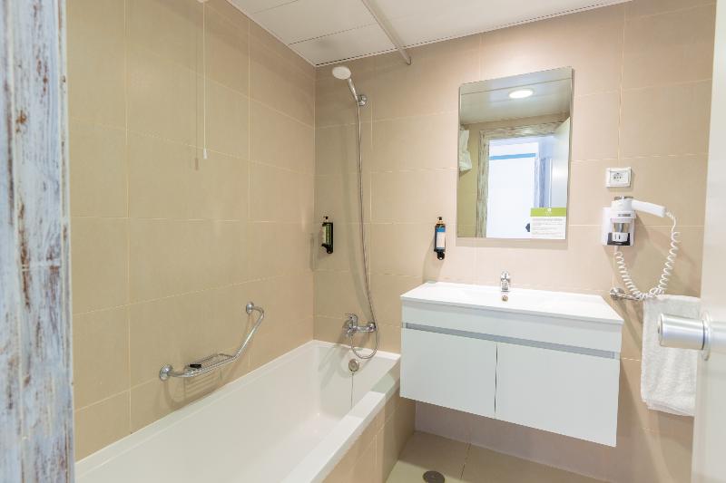 Апартаменты 1 Спальня Вид на Море, Vila Baleira Suites