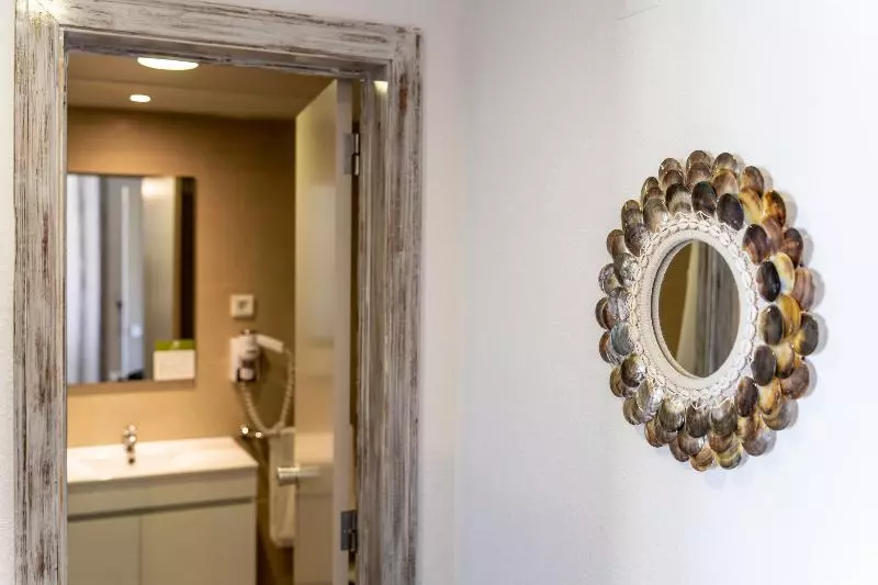 آپارتمان 1 خوابه با چشم‌انداز دریا, Vila Baleira Suites