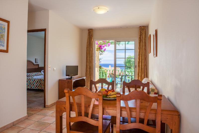 海の見える１ベッドルームアパートメント, Apartamentos La Caleta