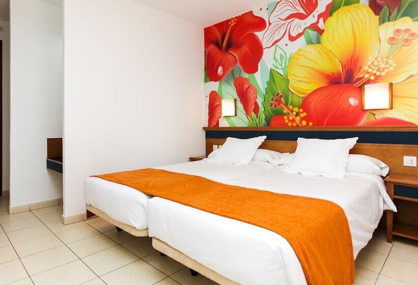 סטודיו סופריור עם נוף לים, Apartamentos Palm Garden By Livvo