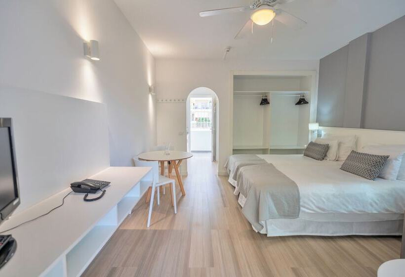 スタンダードスタジオ, Coral California