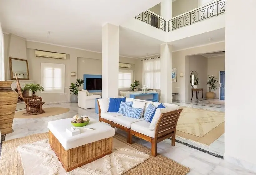 1 Bedroom Villa