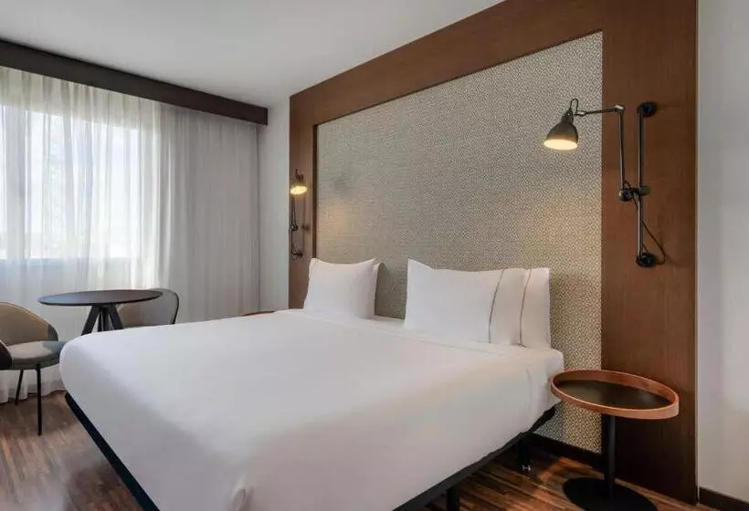 اتاق استاندارد با تخت بزرگ, Ac Hotel By Marriott Alicante