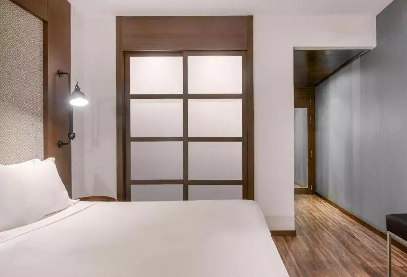 اتاق استاندارد با تخت بزرگ, Ac Hotel By Marriott Alicante