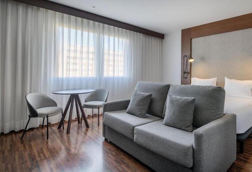 اتاق استاندارد با تخت بزرگ, Ac Hotel By Marriott Alicante