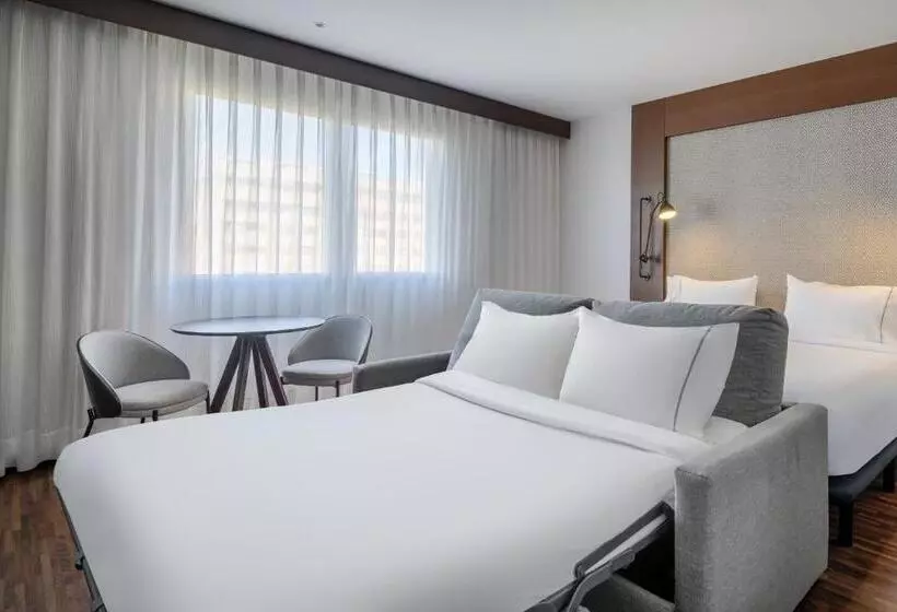 اتاق استاندارد با تخت بزرگ, Ac Hotel By Marriott Alicante
