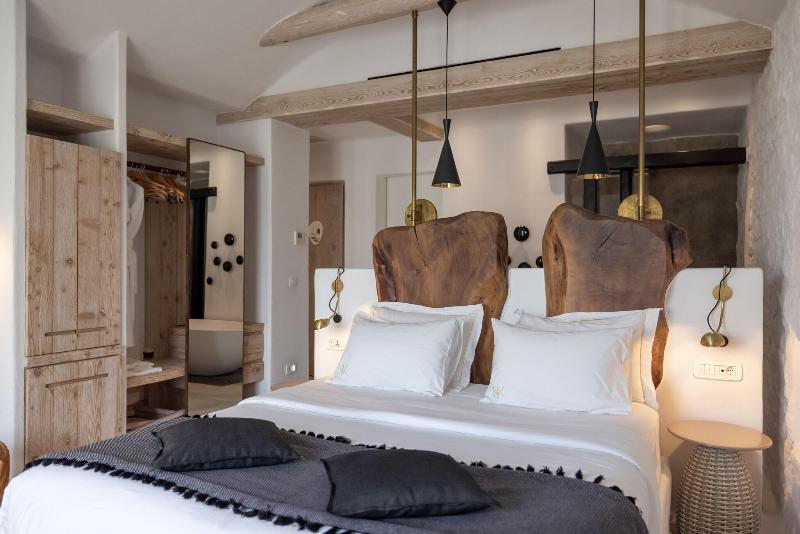 غرفة قياسية, Cabogata Beach