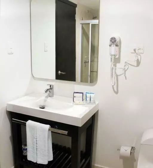 اتاق استاندارد سه نفره, Cartagena Plaza