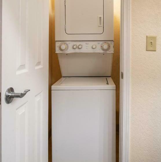 3 Bedroom Suite, Floridays Orlando Two & Three Bed Rooms Condo Resort