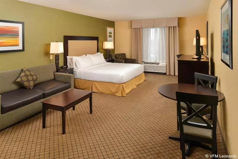 اتاق استاندارد با تخت بزرگ, Holiday Inn Express Woodland, An Ihg