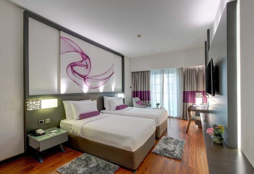 Номер Deluxe, Howard Johnson Plaza By Wyndham Dubai Deira