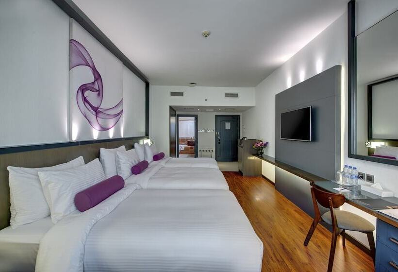 Семейный Номер, Howard Johnson Plaza By Wyndham Dubai Deira