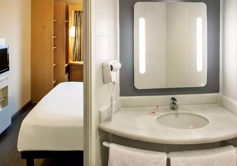 Chambre Standard, Ibis Macae