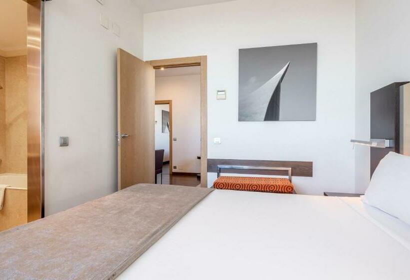 جناح جونيور, Ilunion Aqua 4