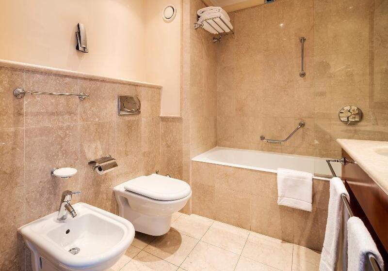 غرفة قياسية ثلاثية, Ilunion Aqua 4