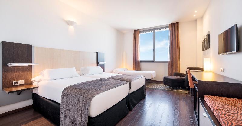 غرفة قياسية ثلاثية, Ilunion Aqua 4