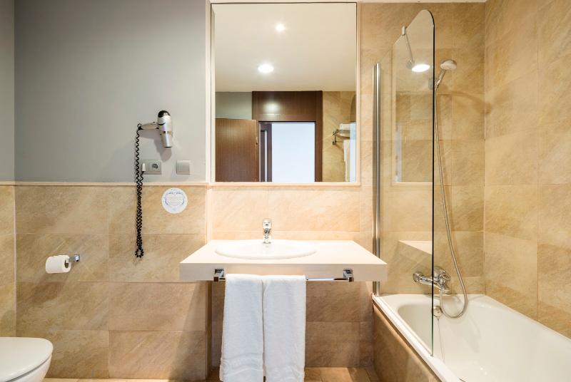 Quarto standard, Ilunion Calas De Conil