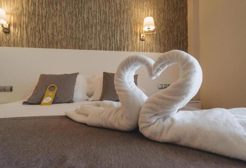 디럭스 룸, Peregrina