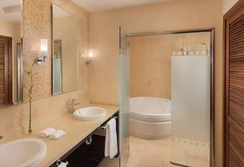 سوییت جونیور با چشمانداز دریا, Sheraton Fuerteventura Golf & Spa Resort