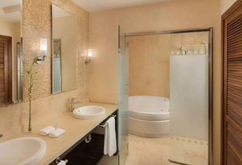 سوییت جونیور لوکس با چشمانداز دریا, Sheraton Fuerteventura Golf & Spa Resort