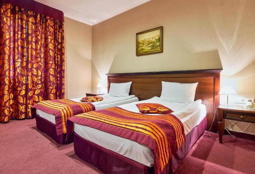 اتاق استاندارد, Yantra Grand Hotel