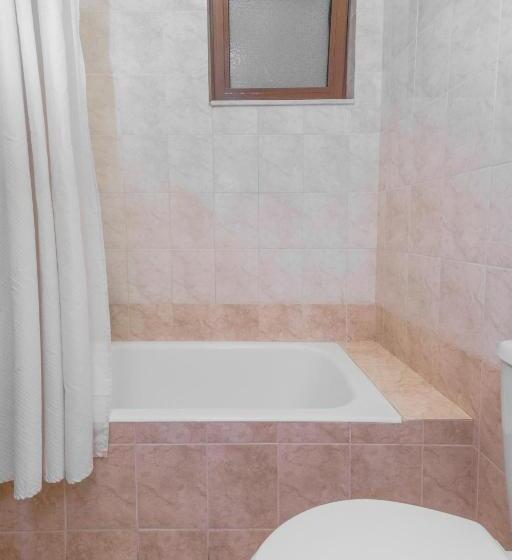 스탠다드 스튜디오, Alea Hotel Apartments