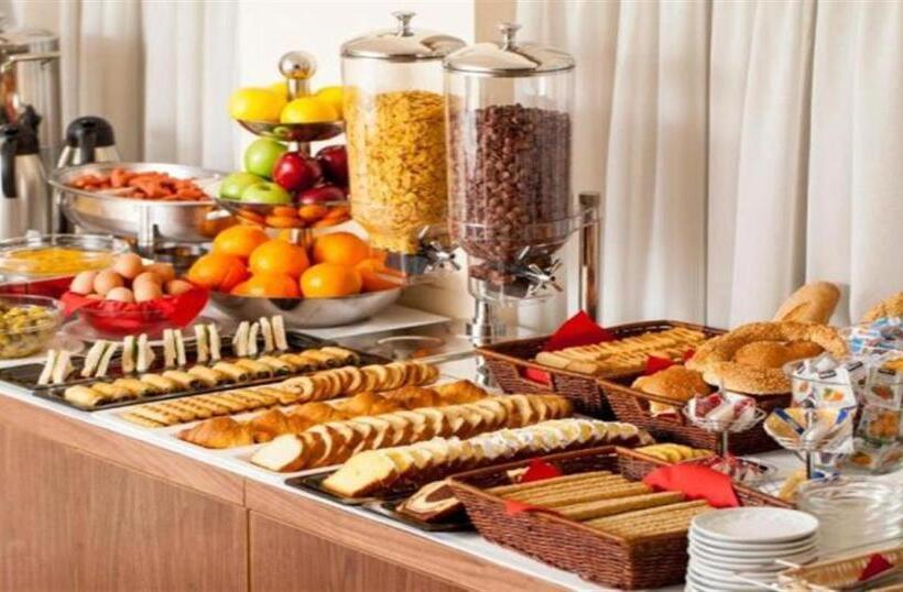 스탠다드 스튜디오, Alea Hotel Apartments