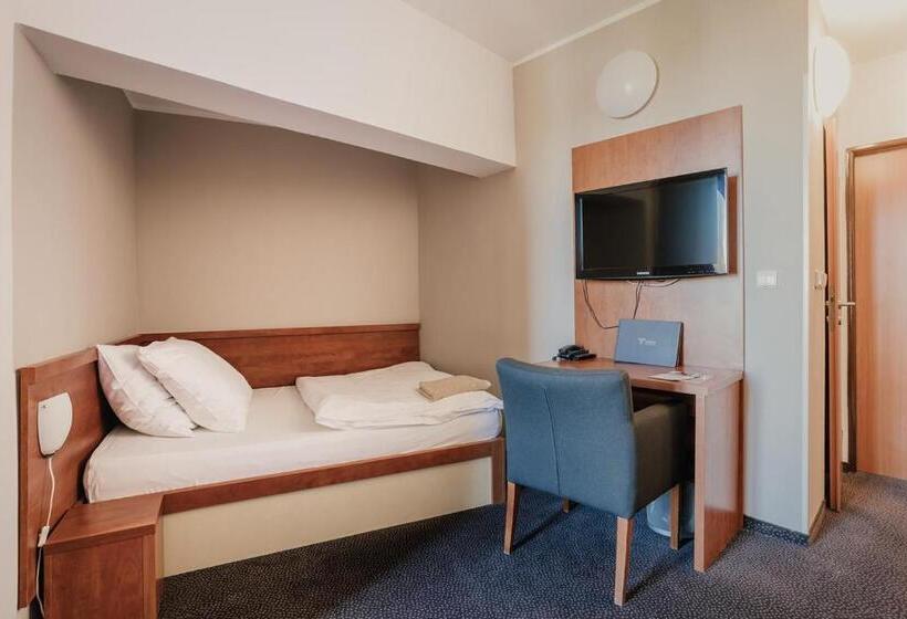 Номер Стандарт Плюс, Atrium Hotel   Family Friendly