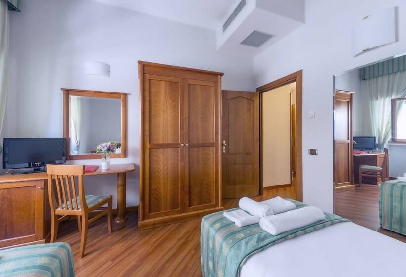 חדר סטנדרט יחיד, Astura Palace