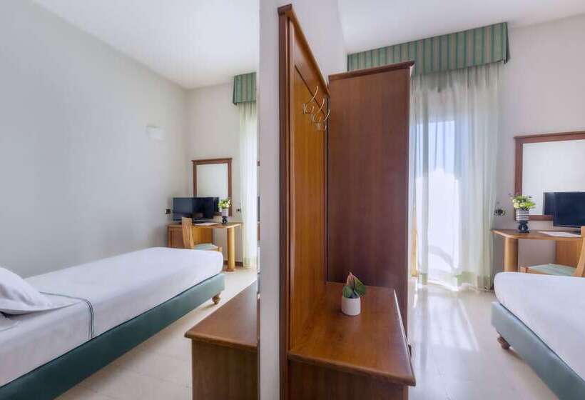 Номер Стандарт Индивидуальный, Astura Palace