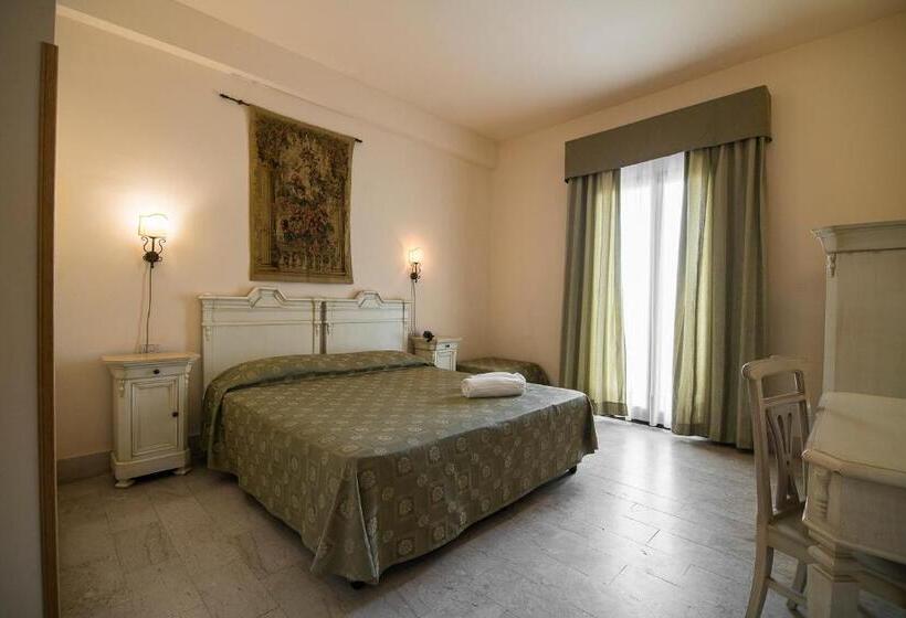 חדר אקונומי לשלושה, Baglio Basile