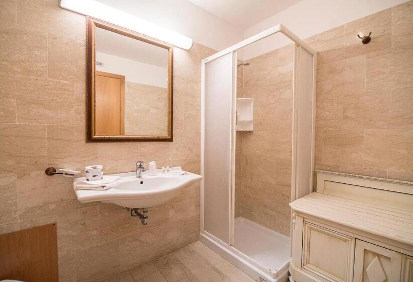 חדר אקונומי יחיד, Baglio Basile