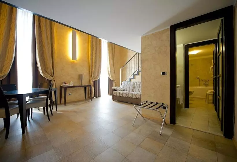اتاق خانوادگی, Best Western Crystal Palace