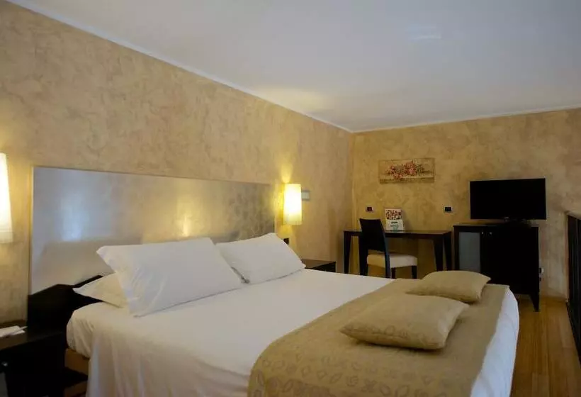 اتاق خانوادگی, Best Western Crystal Palace