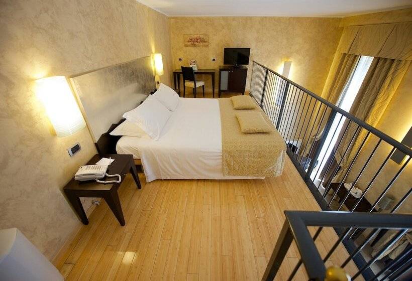 اتاق خانوادگی, Best Western Crystal Palace