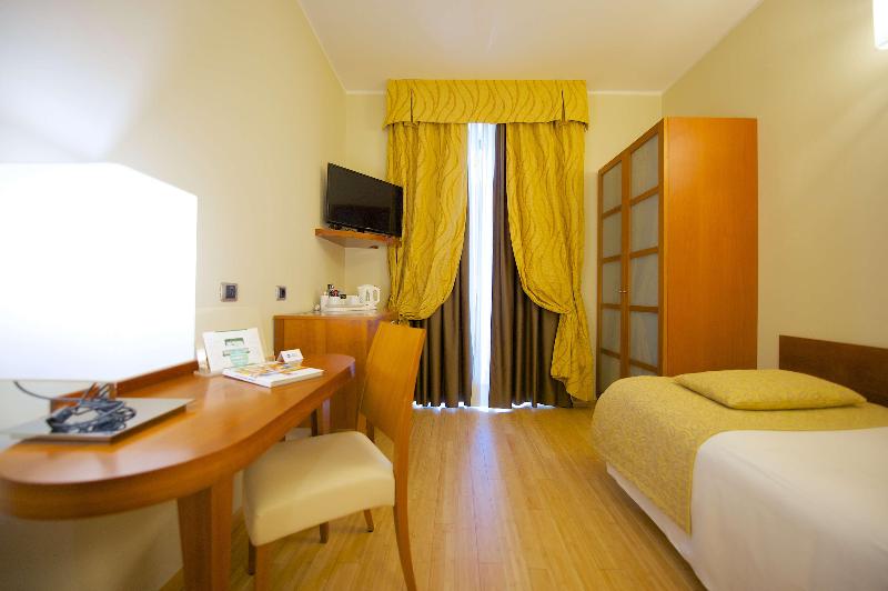 اتاق استاندارد یک نفره, Best Western Crystal Palace