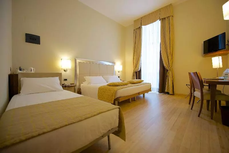 اتاق استاندارد سه نفره, Best Western Crystal Palace